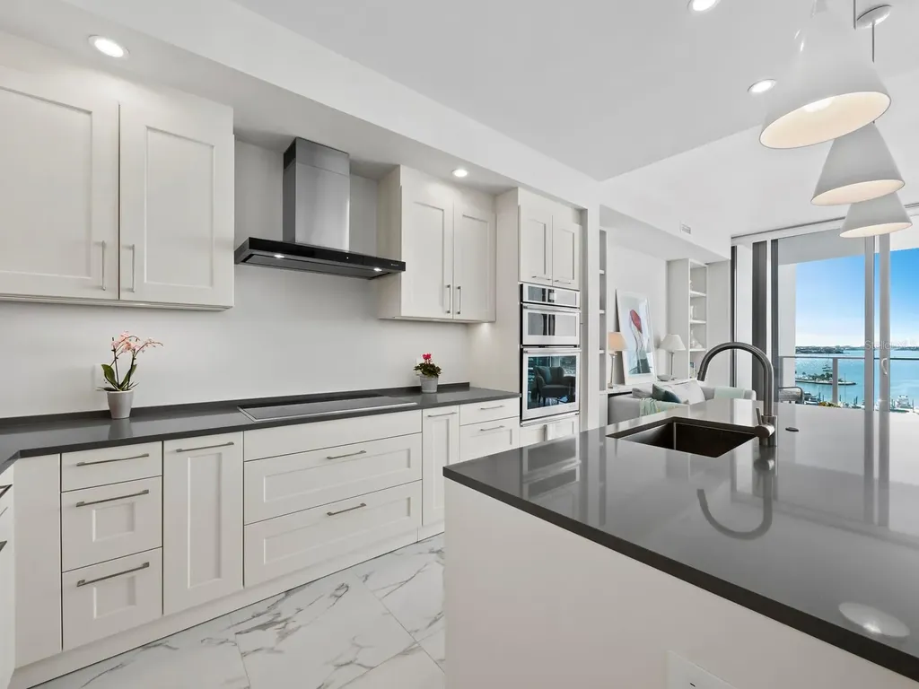 1155 N Gulfstream Avenue Sarasota FL 34236