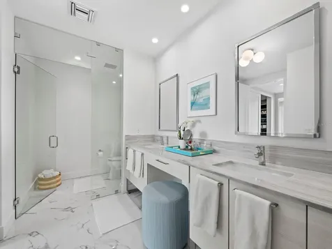 1155 N Gulfstream Avenue Sarasota FL 34236