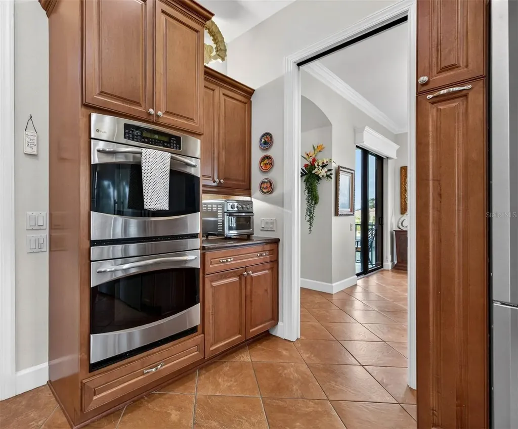 4401 38th Street S St Petersburg FL 33711