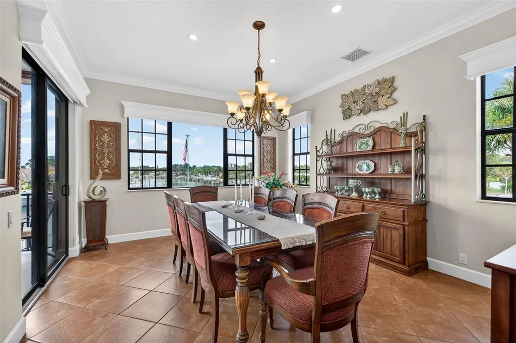 4401 38th Street S St Petersburg FL 33711