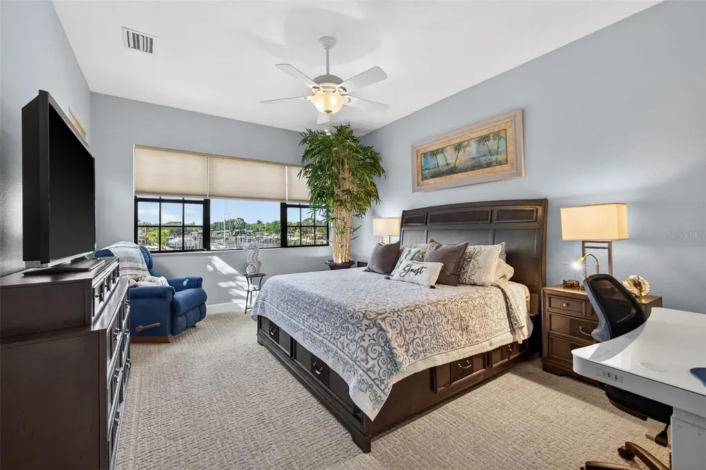 4401 38th Street S St Petersburg FL 33711