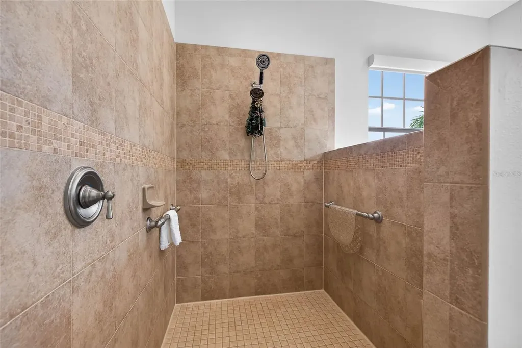 4401 38th Street S St Petersburg FL 33711