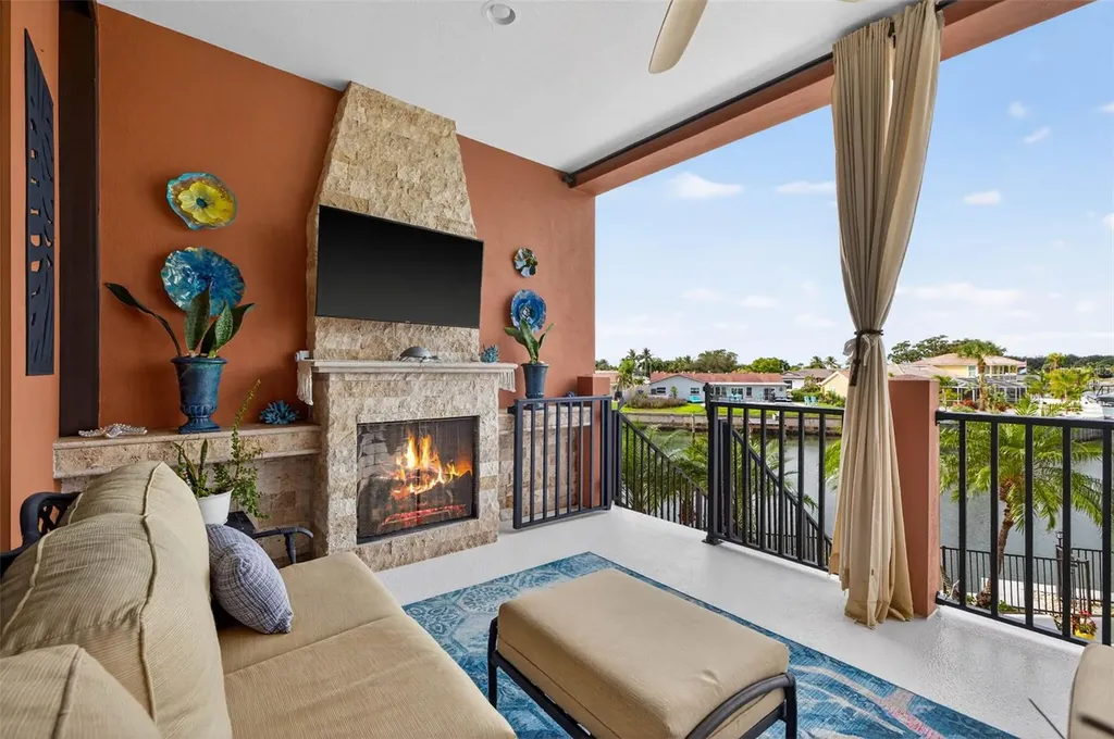 4401 38th Street S St Petersburg FL 33711