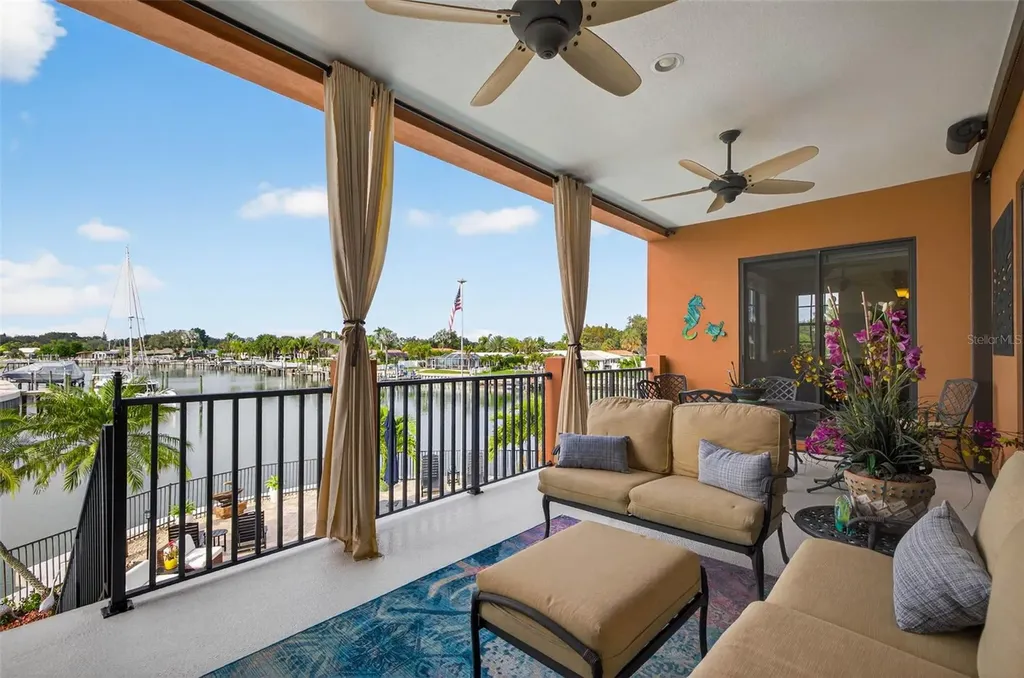 4401 38th Street S St Petersburg FL 33711