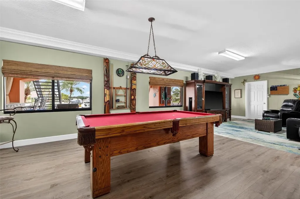 4401 38th Street S St Petersburg FL 33711