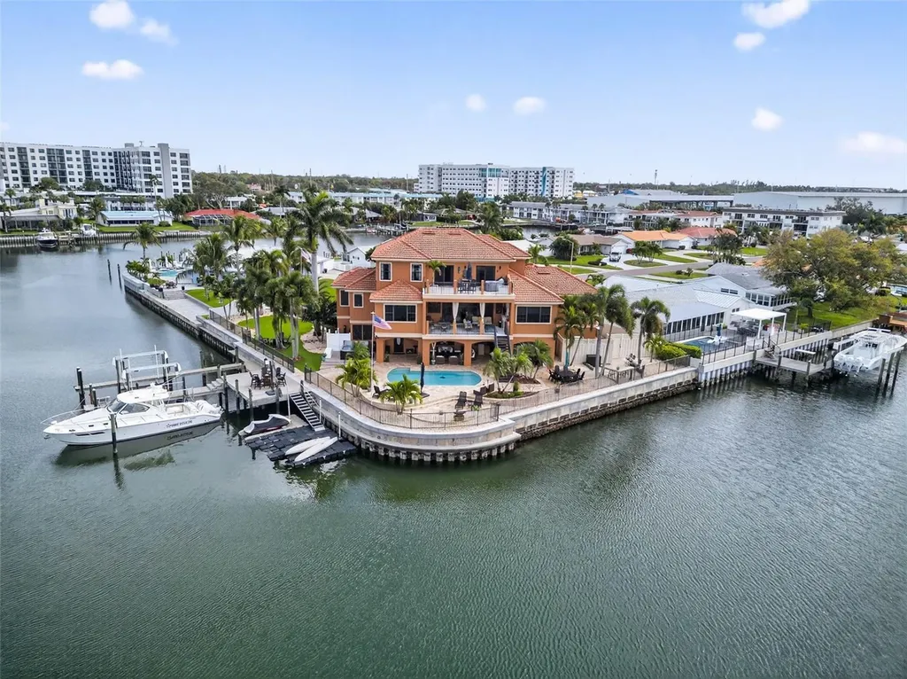 4401 38th Street S St Petersburg FL 33711