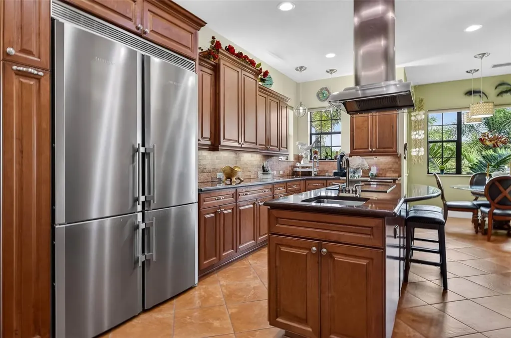 4401 38th Street S St Petersburg FL 33711