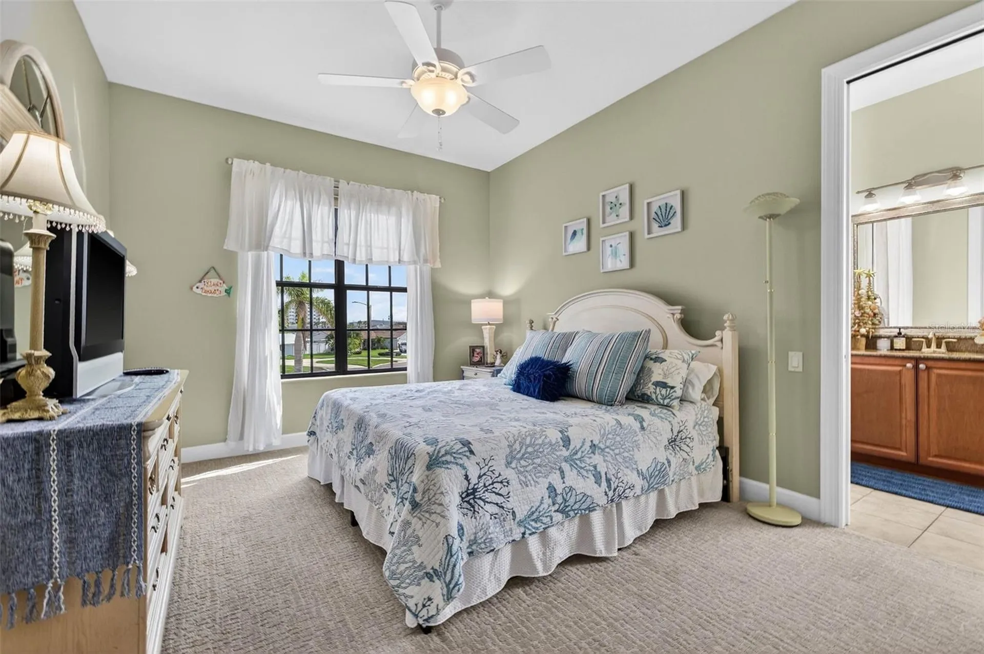4401 38th Street S St Petersburg FL 33711