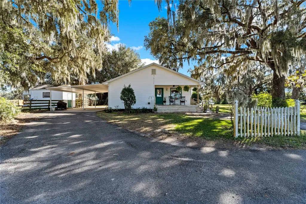 9504 Fort King Road Dade City FL 33525