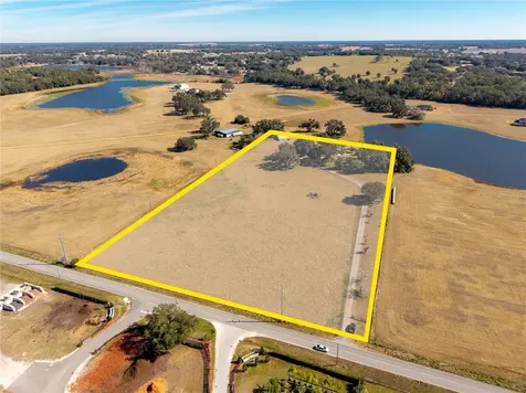 9504 Fort King Road Dade City FL 33525