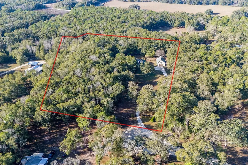 6719 SE 82nd Avenue Newberry FL 32669