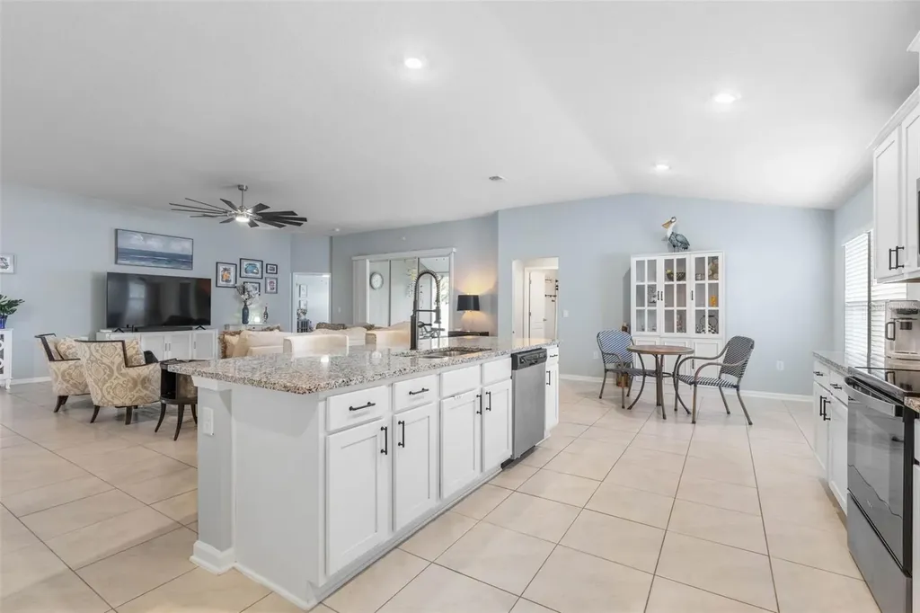 11 Pittson Lane Palm Coast FL 32164
