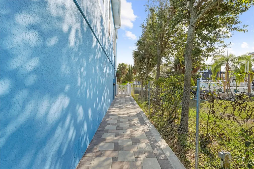 5446 Bluepoint Drive Port Richey FL 34668