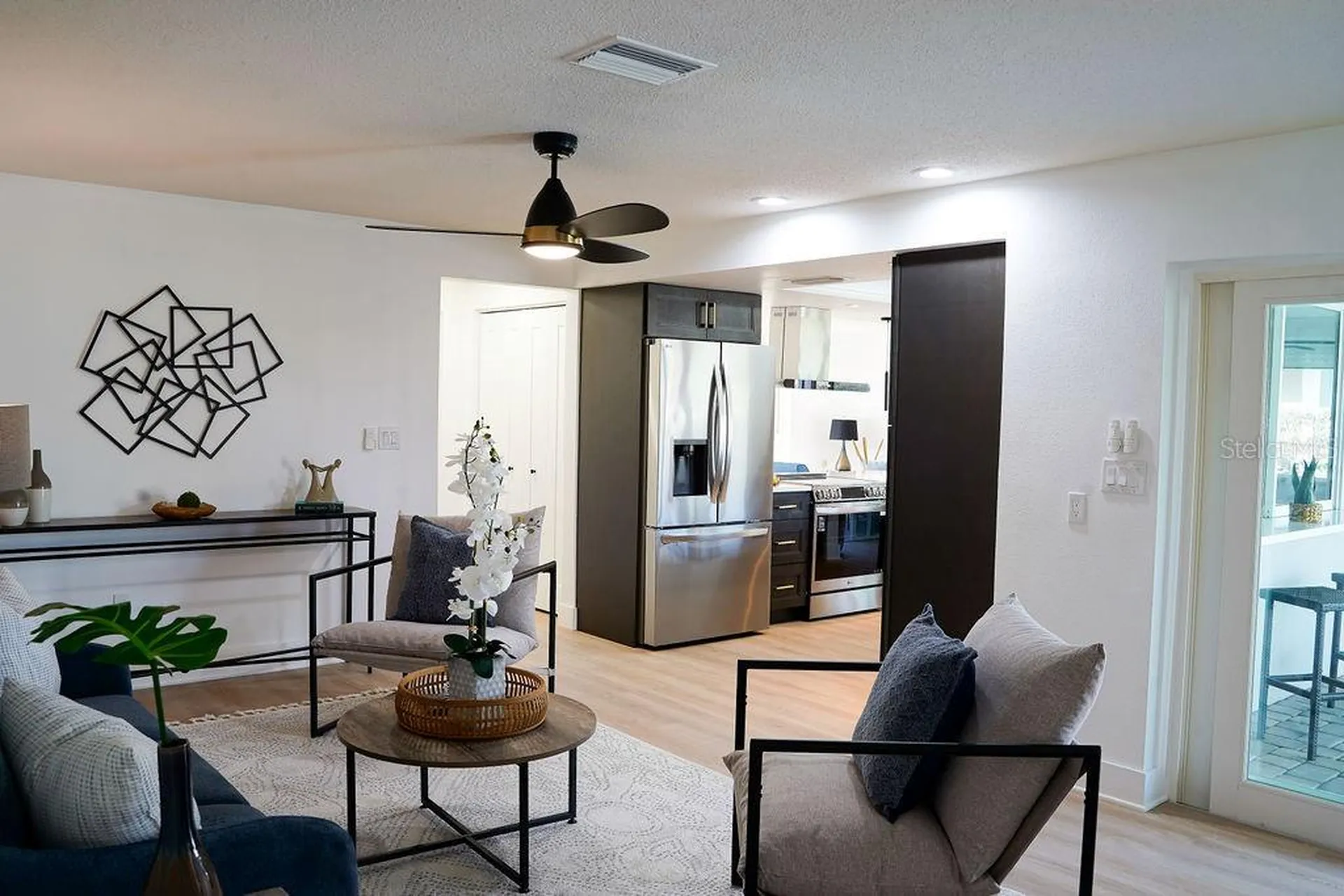 3807 48th Avenue S St Petersburg FL 33711
