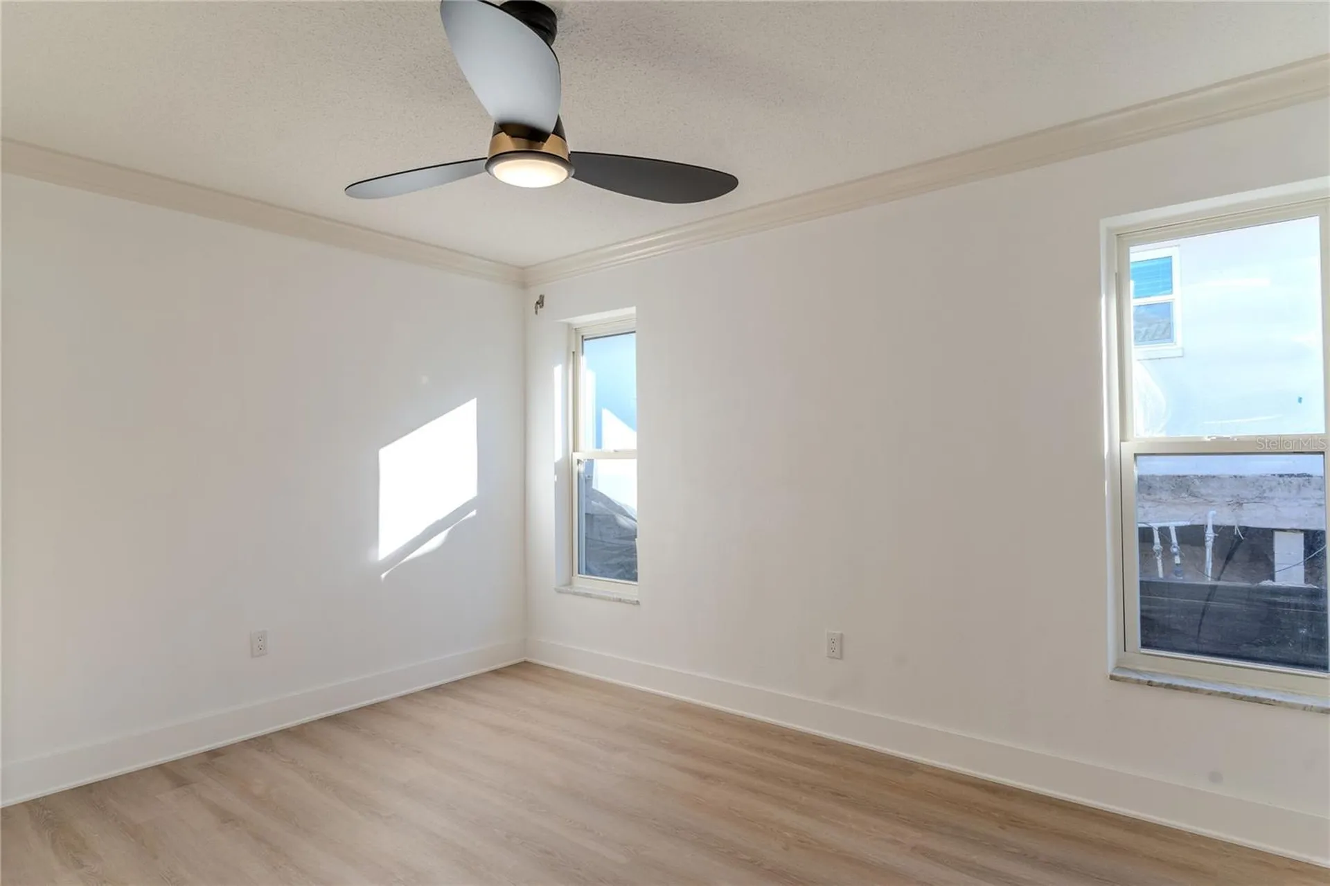 3807 48th Avenue S St Petersburg FL 33711