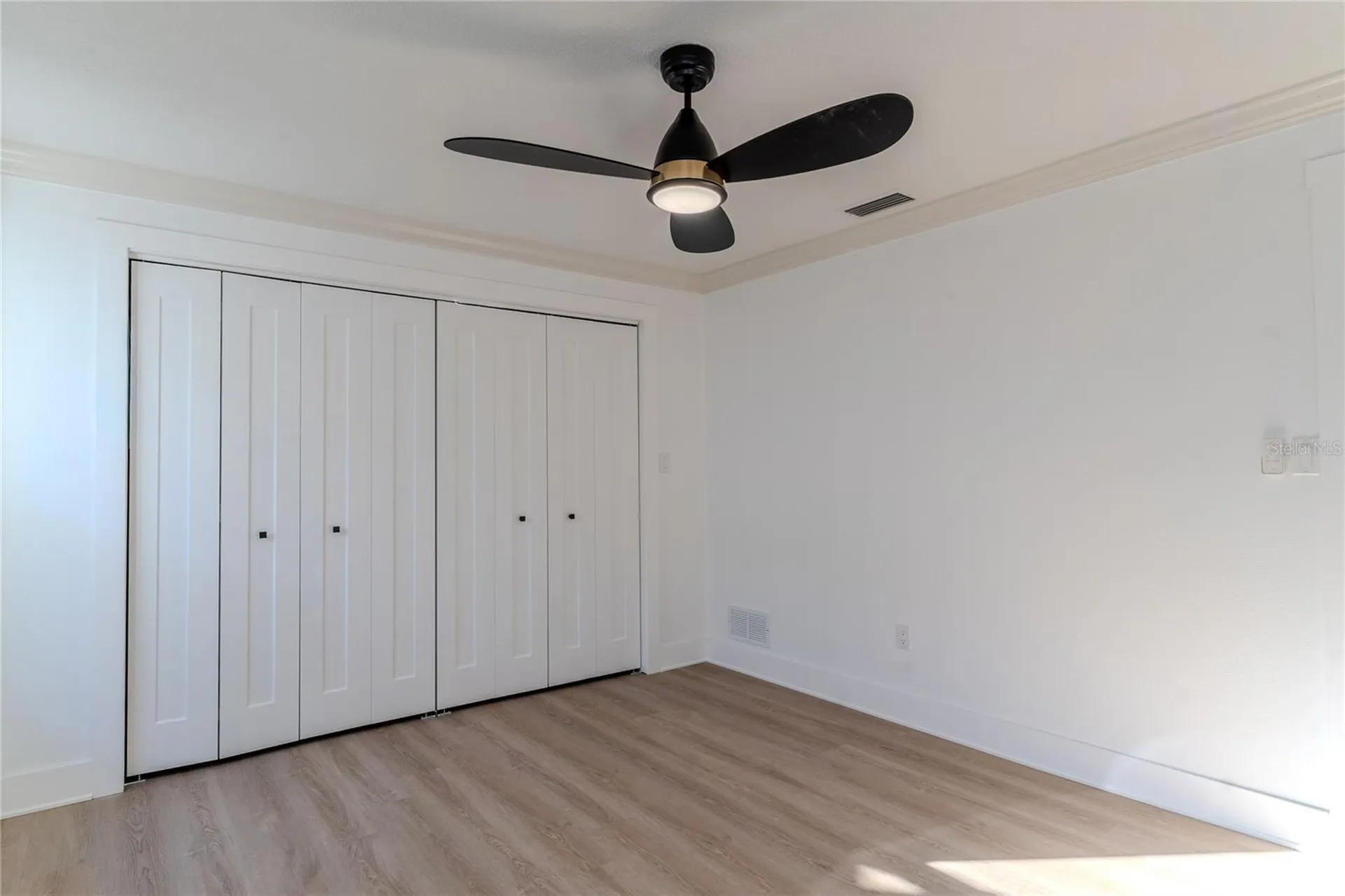 3807 48th Avenue S St Petersburg FL 33711