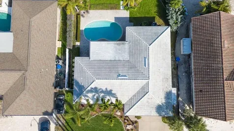 3807 48th Avenue S St Petersburg FL 33711