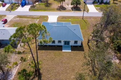 4240 Adelaide Avenue North Port FL 34288