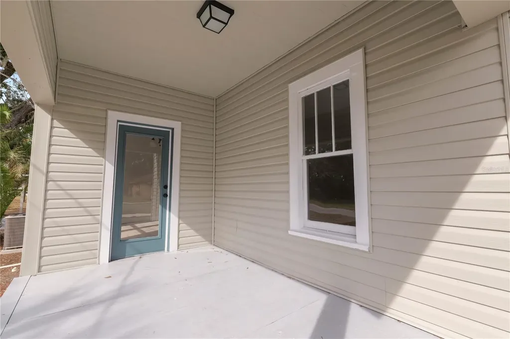 26 S Lanier Avenue Fort Meade FL 33841