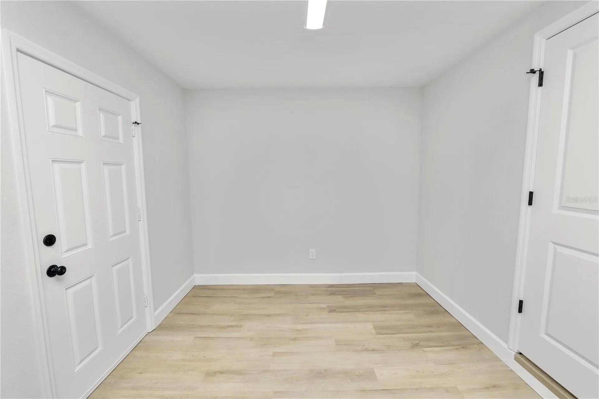 26 S Lanier Avenue Fort Meade FL 33841