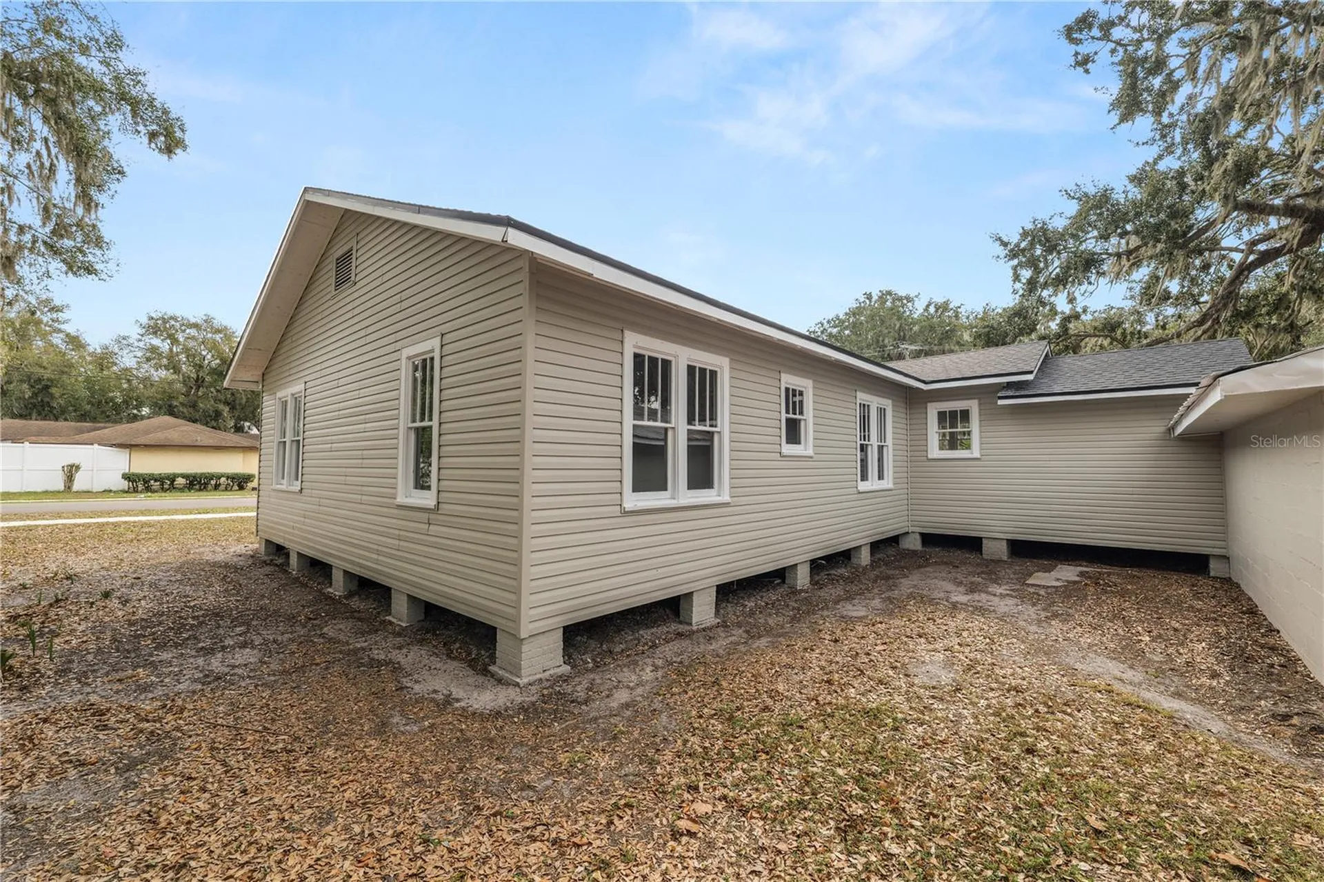 26 S Lanier Avenue Fort Meade FL 33841