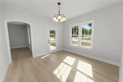 26 S Lanier Avenue Fort Meade FL 33841