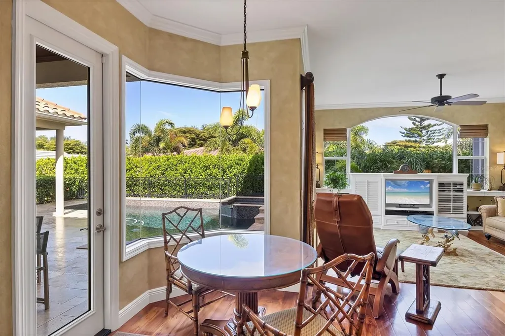 381 Bob White Drive Sarasota FL 34236