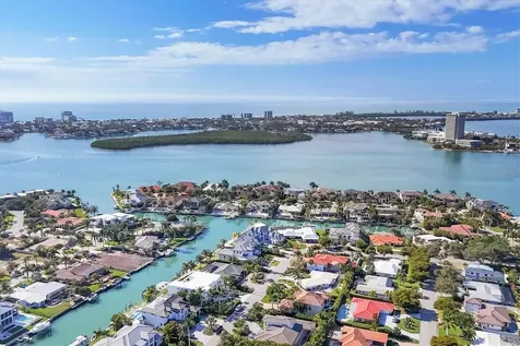 381 Bob White Drive Sarasota FL 34236
