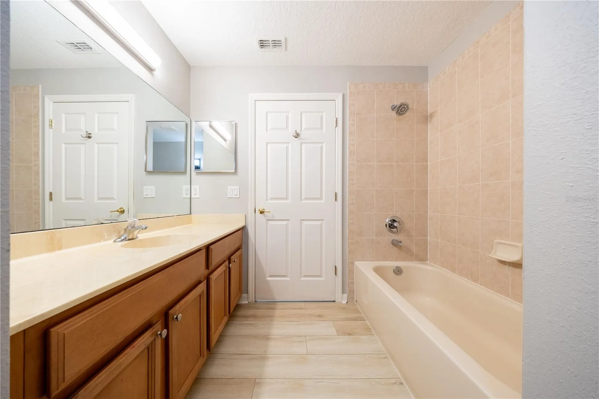 9933 Portofino Drive Orlando FL 32832