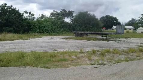 200 Hatcher Avenue Avon Park FL 33825