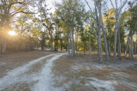396 NE Beverly Hills Drive Mayo FL 32066