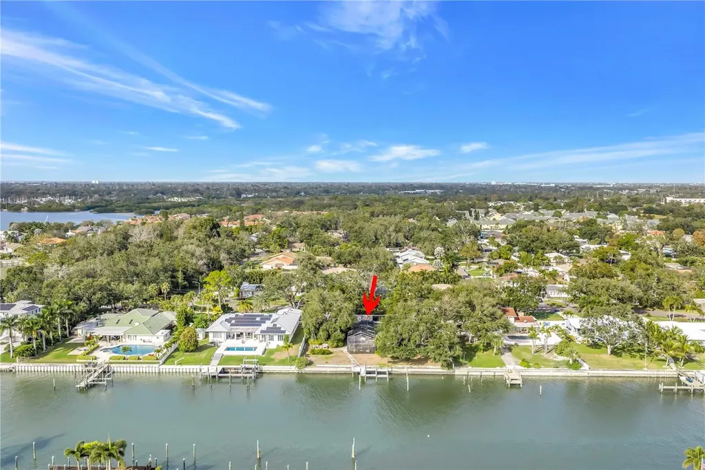 4114 42nd Avenue S St Petersburg FL 33711