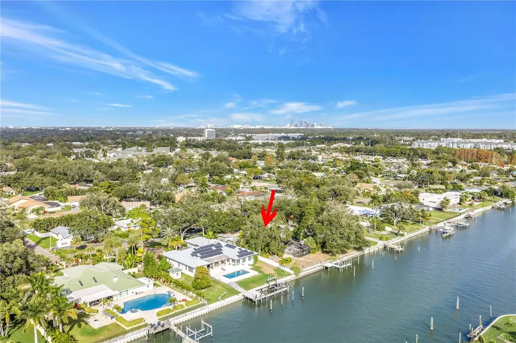 4114 42nd Avenue S St Petersburg FL 33711