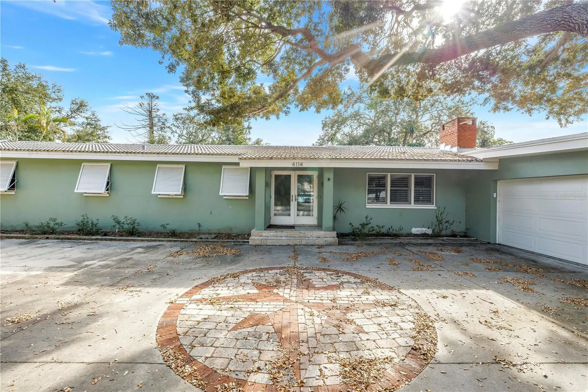 4114 42nd Avenue S St Petersburg FL 33711