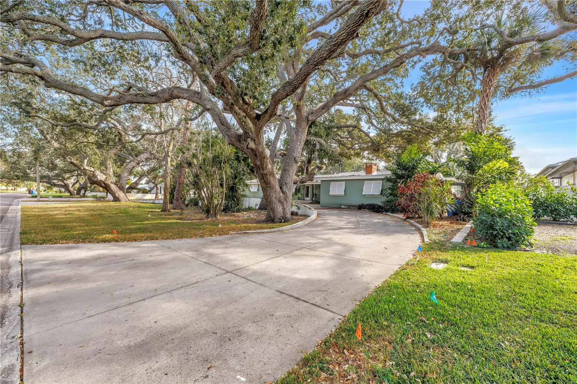 4114 42nd Avenue S St Petersburg FL 33711