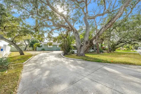 4114 42nd Avenue S St Petersburg FL 33711