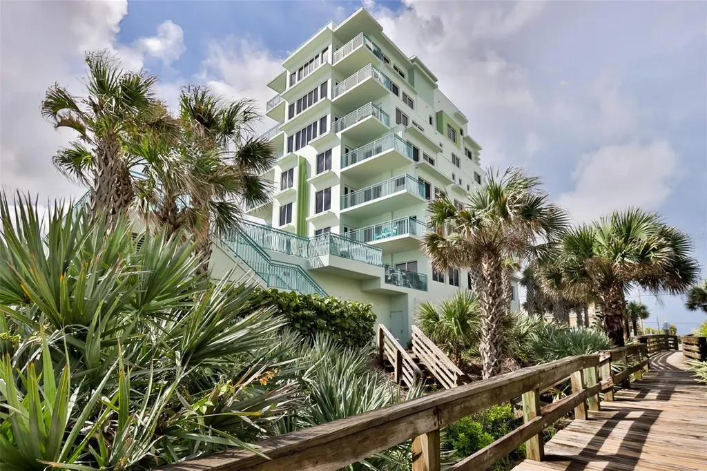 2801 Hill Street New Smyrna Beach FL 32169