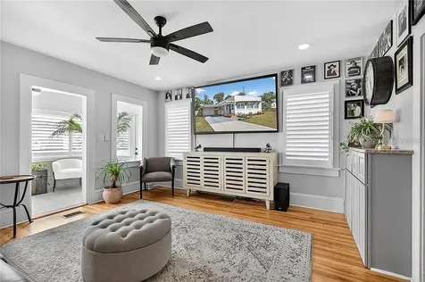 105 W Golf Links Avenue Eustis FL 32726