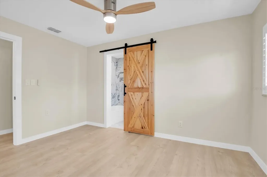6400 Mockingbird Way S St Petersburg FL 33707