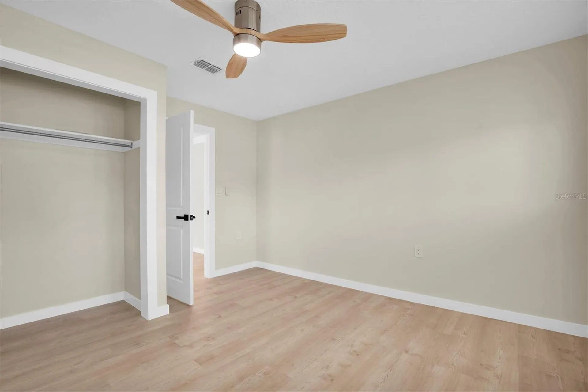 6400 Mockingbird Way S St Petersburg FL 33707