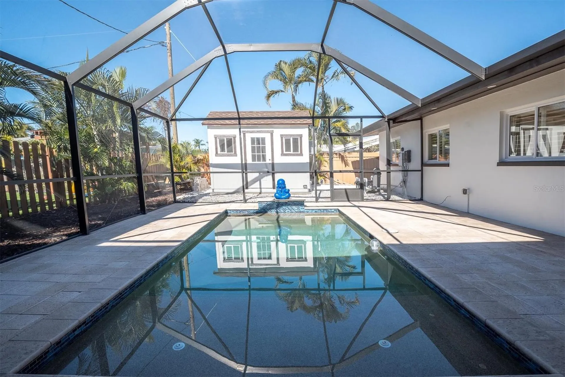 6400 Mockingbird Way S St Petersburg FL 33707