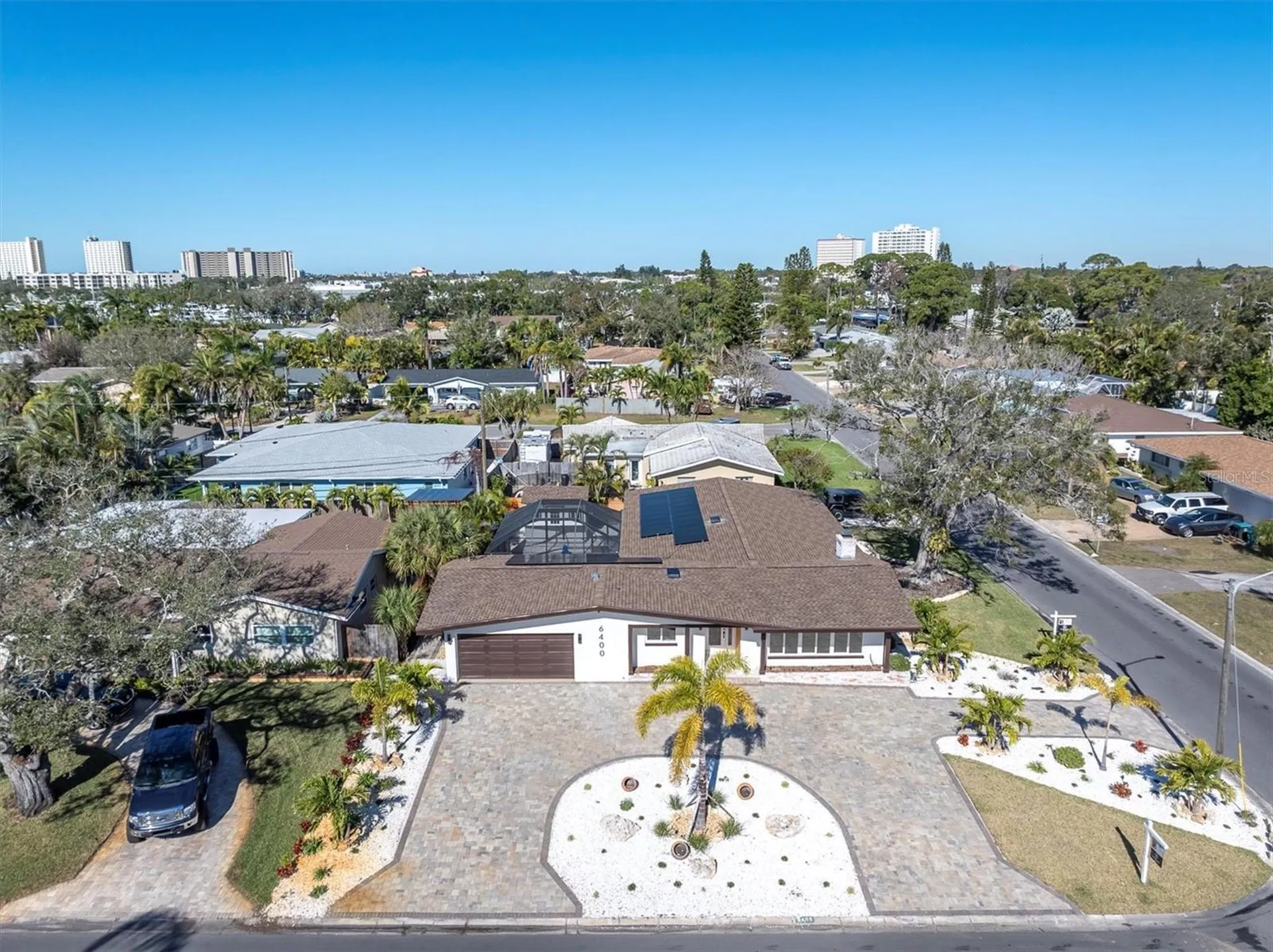 6400 Mockingbird Way S St Petersburg FL 33707