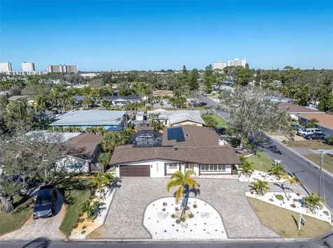 6400 Mockingbird Way S St Petersburg FL 33707