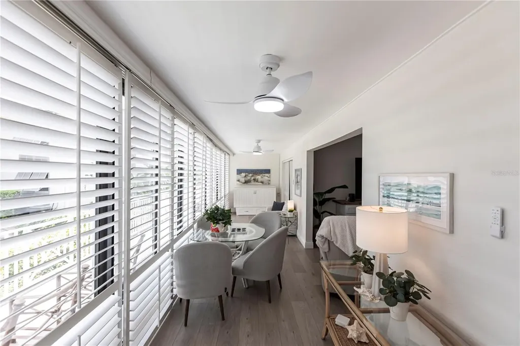 1055 W Peppertree Drive Sarasota FL 34242