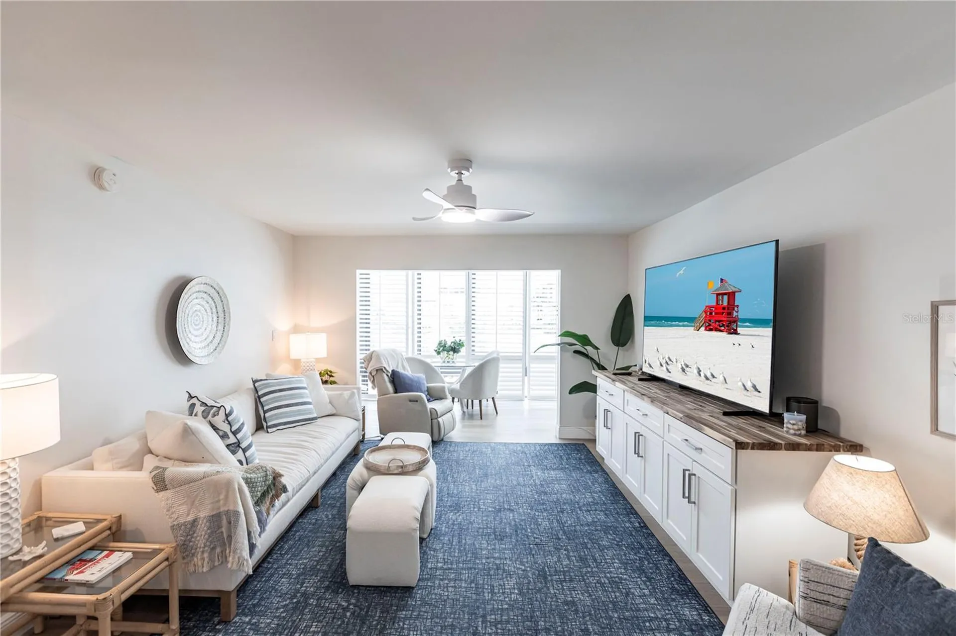 1055 W Peppertree Drive Sarasota FL 34242