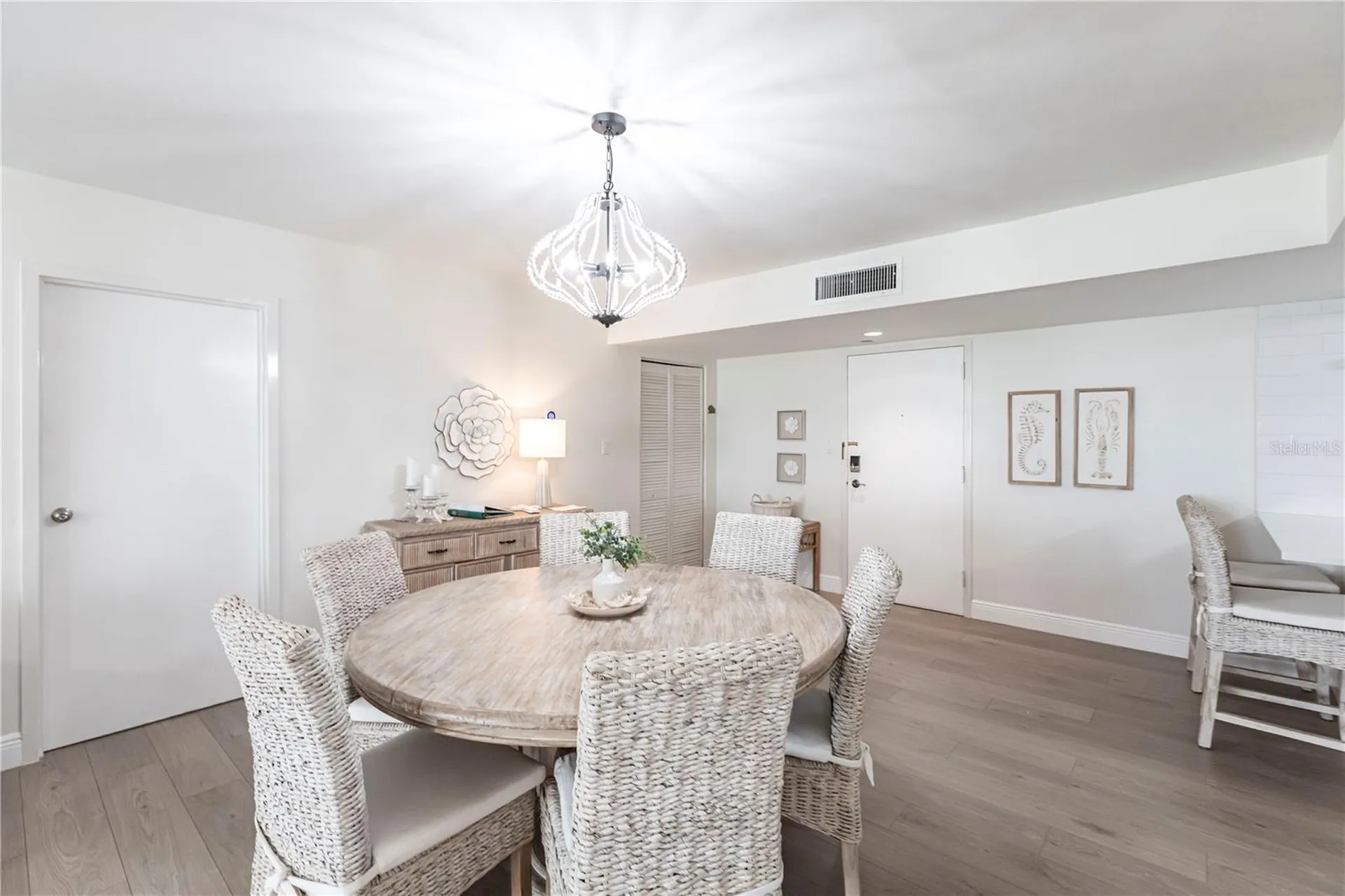 1055 W Peppertree Drive Sarasota FL 34242