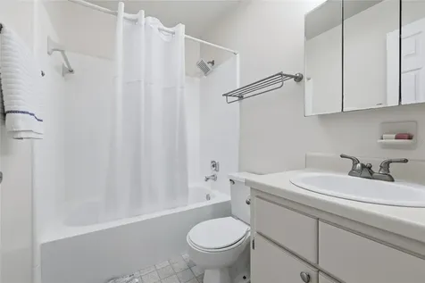 4916 SW 57th Drive Gainesville FL 32608