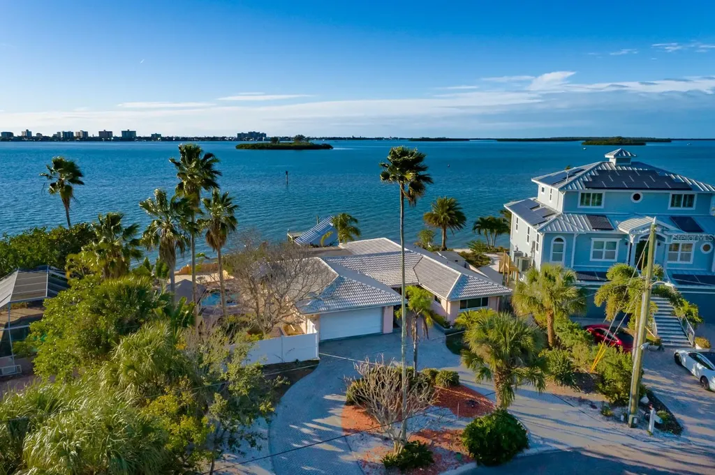 1844 Venetian Point Drive Clearwater FL 33755