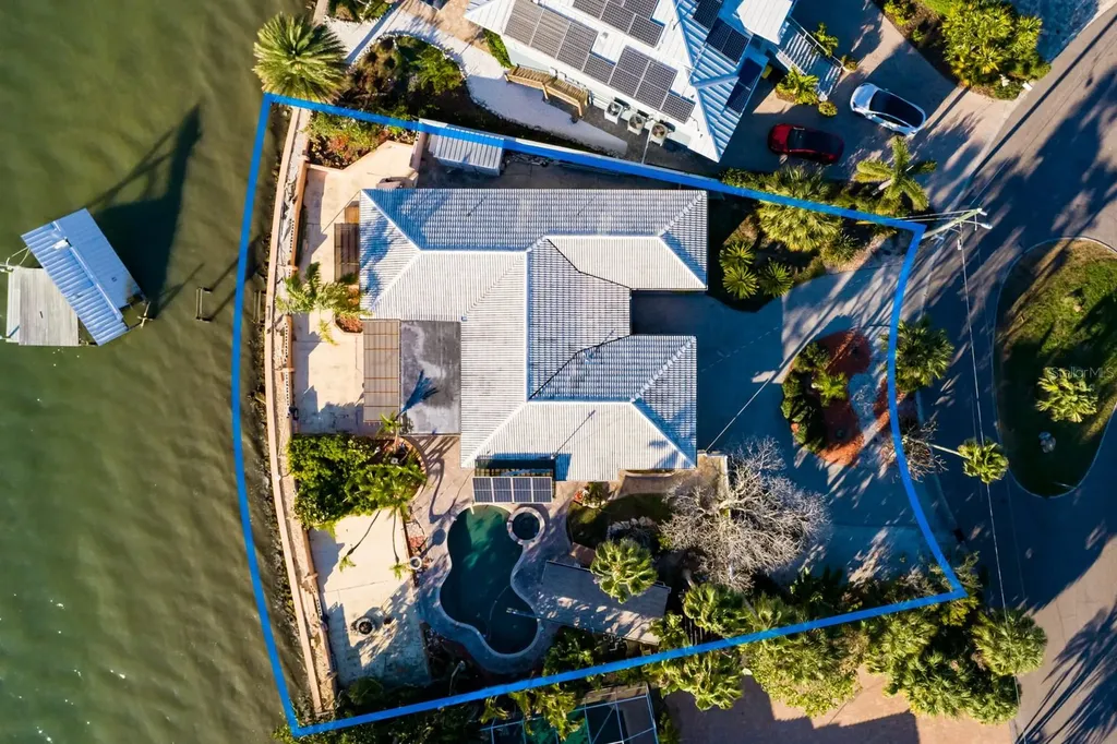 1844 Venetian Point Drive Clearwater FL 33755