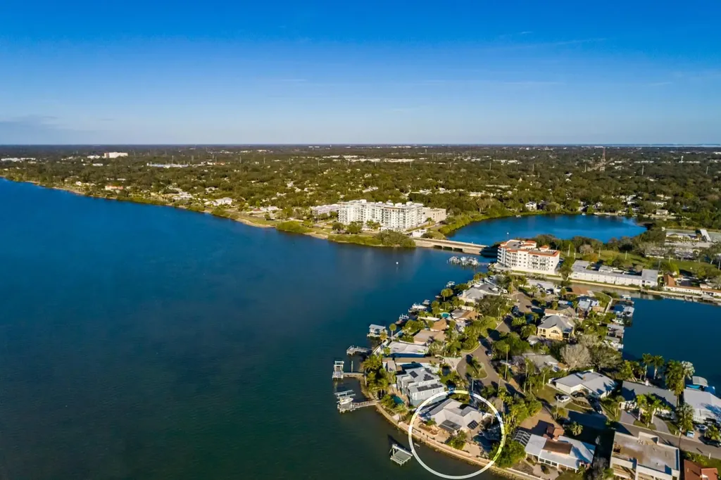 1844 Venetian Point Drive Clearwater FL 33755